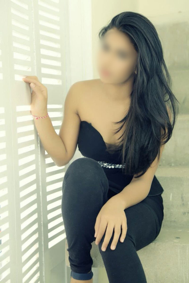 Le Meridien Hotel Escorts services in Connaught Place sheela